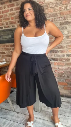 CurveWow Flippy Tie Waist Culottes Black
