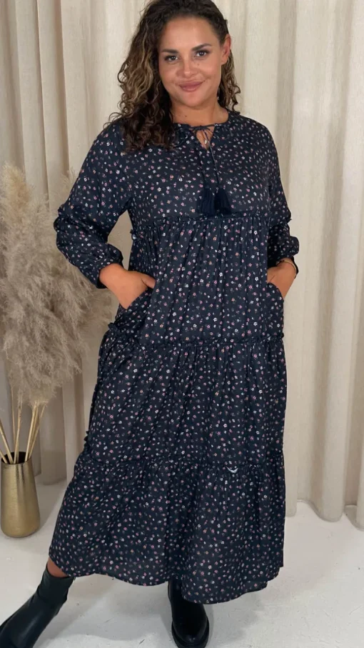CurveWow Frill Tiered Maxi Dress Black Ditsy