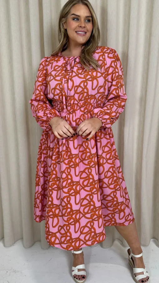 CurveWow Keyhole Front Dress Pink Chain