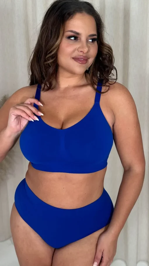 Curvy Seam Free Adjustable Comfort Bra Blue