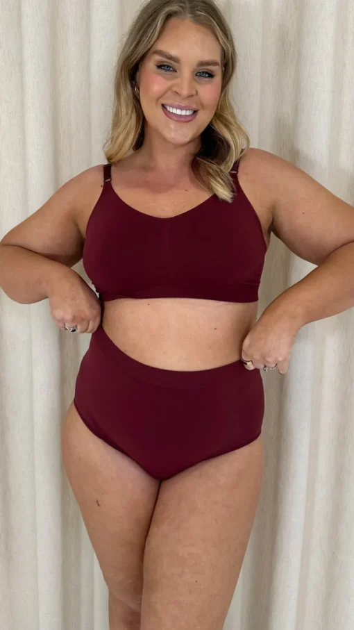 Curvy Seam Free Adjustable Comfort Bra Burgundy