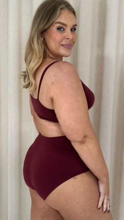 Curvy Seam Free Comfort Brief Burgundy