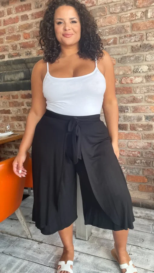 CurveWow Flippy Tie Waist Culottes Black