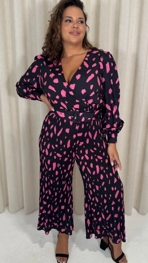 CurveWow V Neck Pleated Jumpsuit Black/Pink Spot